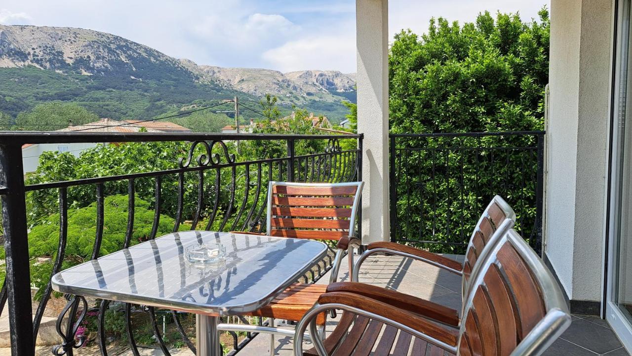Cozy Apartments Baska Exterior photo