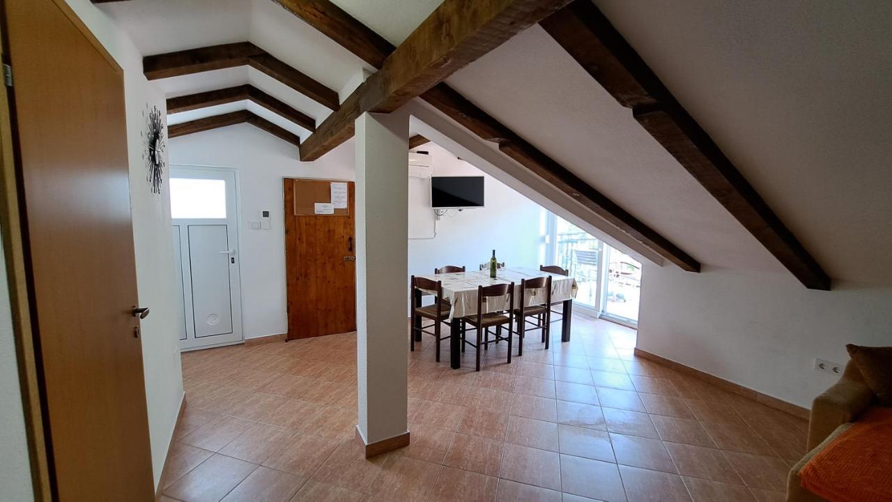 Cozy Apartments Baska Exterior photo