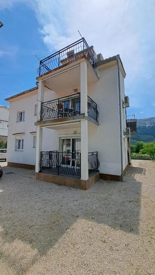 Cozy Apartments Baska Exterior photo