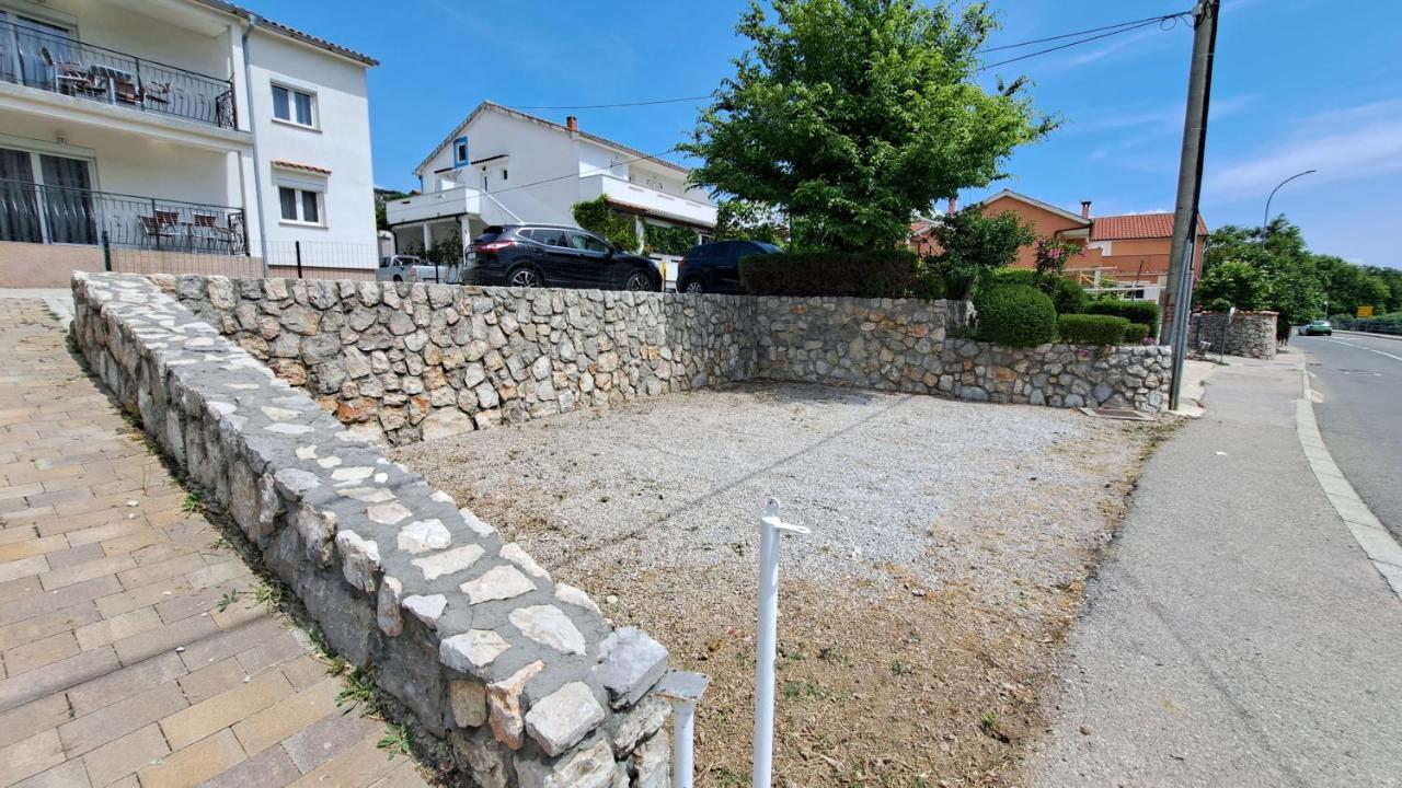 Cozy Apartments Baska Exterior photo