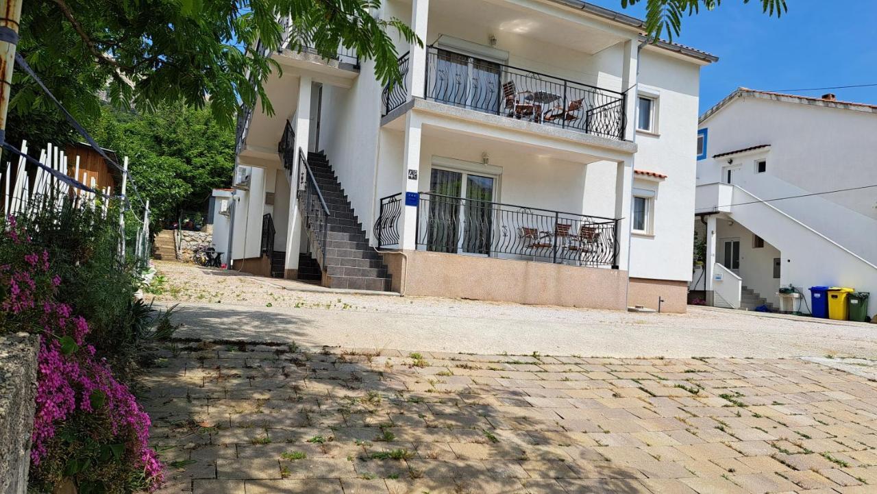 Cozy Apartments Baska Exterior photo